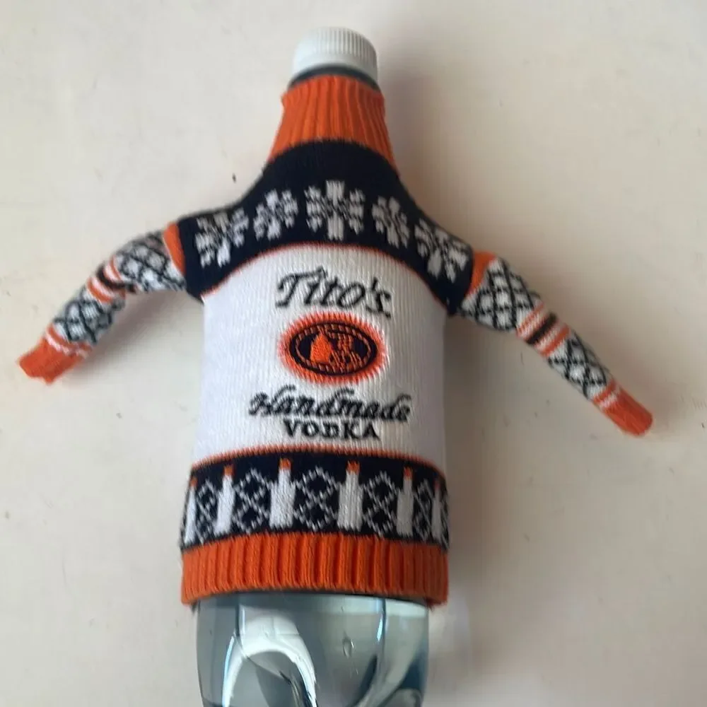 Beer Bottle Koozie Insulator Sweater Knit Tito’s Handmade Vodka